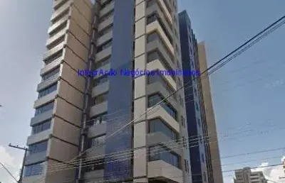 Apartamento mobiliado 180m², 03 dormitórios (sendo suítes), 4 banheiros e 01 vaga de garagem.  condomínio com recepção e segurança.  excelente