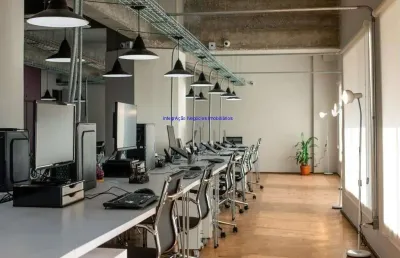 Conjunto comercial mobiliado 150m², 01 copa e 02 banheiros.  condomínio com recepção e segurança 24hrs.  excelente localização