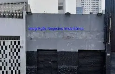 Loja 492m² e 02 banheiros.  excelente localização á 8 minutos andando para a estação do metrô consolação; entre as ruas augusta, matias aires