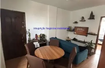 Apartamento 50m², 02 dormitórios e 01 banheiro.  condomínio com portaria e segurança.   excelente localização á 1 minuto andando para a estação