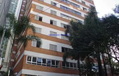 Apartamento 100m², 02 dormitórios (sendo 01 suíte), 02 banheiros e 02 vagas de garagem.  condomínio com portaria, salão de festa, academia