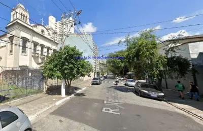 Terreno 2.342m².  excelente localização entre as ruas joaquim piza, vitorio emanuel e mazzini.   todas as informações aqui anunciadas são fornecidas