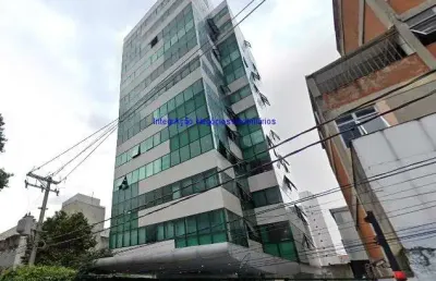 Conjunto comercial 35m², 01 sala e 01 banheiro.  condomínio com recepção e segurança.  excelente localização á 6 minutos andando para a estação