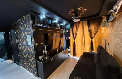 Apartamento mobiliado 54m², 02 dormitórios e 01 banheiro.  condomínio com portaria e segurança.  excelente localização