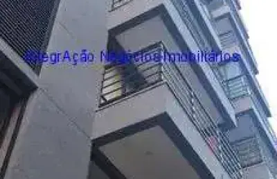 Apartamento 90m², 03 dormitórios, 03 banheiros e 01 vaga na garagem.    condomínio com portaria, segurança e piscina.   excelente localização