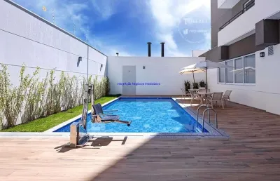 Apartamento studio 27,67m², 01 dormitório e 01 banheiro; (fotos ilustrativas).  condomínio com segurança e portaria, piscina, salão de festas