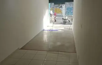 Loja 40m² e 01 banheiro.  excelente localização á 6 minutos andando para a estação do metro ana rosa; entre as ruas vergueiro, tamoio e eça de queiroz