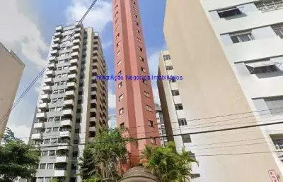Apartamento mobiliado 36m², 01 dormitório e 01 banheiro.  condomínio com portaria e segurança.  excelente localização entre as ruas peixoto gomide