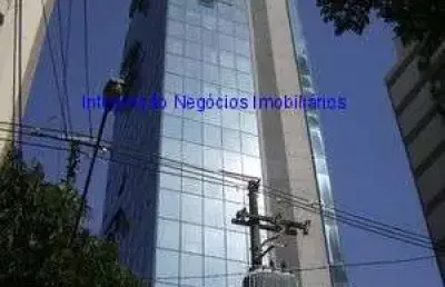 Conjunto comercial  100m², 01 copa, 03 banheiros e 03 vagas de garagem.  condomínio com segurança, portaria e recepção.  excelente localização