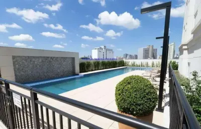 Condomínio com área de lazer com piscina, academia, jardim, churrasqueira e playground.   excelente localização, à 5 minutos caminhando para a estação