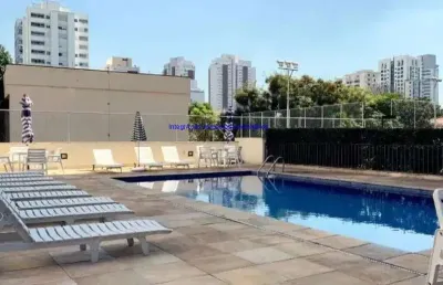 Apartamento 100m²,  03 dormitórios (sendo 01 suíte), 03 banheiros e 01 vaga de garagem.  condomínio com portaria, segurança e piscina.  excelente