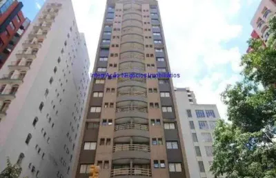 Condomínio com portaria, segurança 24hrs, piscina, sauna e sala de ginástica.   excelente localização entre as ruas peixoto gomide, herculano de frei