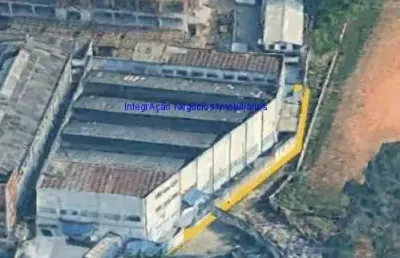 Terreno 2.596m².  excelente localização entre a avenida ermano marchetti e praça comendador hiada torlay.  todas as informações aqui anunciadas são