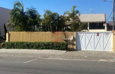 Casa com 3 quartos para alugar na avenida jacob macanhan, 3066, jardim cláudia, pinhais, 300 m2 por r$ 8.500