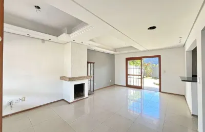 Casa com 3 quartos à venda na Rua Felipe Arísio, Hípica, Porto Alegre
