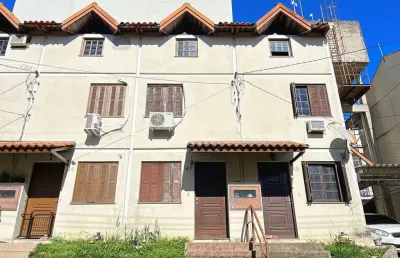 Casa em condomínio para venda no bairro vila nova em porto alegre