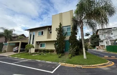 Casa para venda no bairro ariribá em balneário camboriú