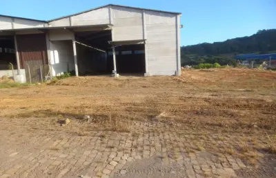 Pavilhão para venda no bairro industrial em farroupilha