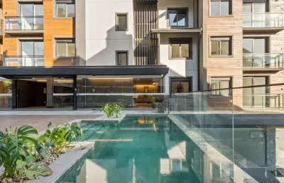 Apartamento 2 quartos sendo 1 suíte para venda no bairro varzea grande em gramado