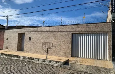 Casa com 2 quartos à venda na Avenida Maria Lacerda Montenegro, 2, Nova Parnamirim, Parnamirim