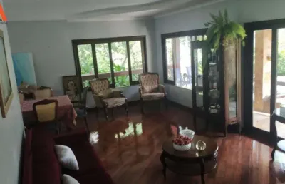 Casa de 2 pavimentos no condomínio morada verde! área total de 70m². 2 vagas de garagem.