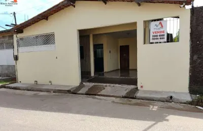 Casa com 3 quartos sendo 1 suíte! área total de 300m².