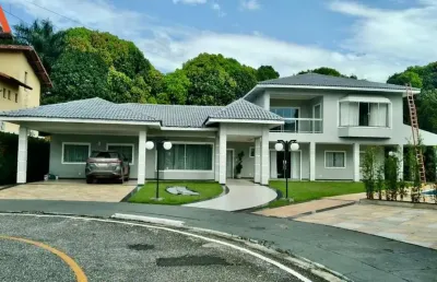 -cop 30 - casa de 2 pavimentos com 4 suítes no condomínio greenville 2! -área privativa de 600m² e 1.050m² de área total. -04 vagas de garagem.