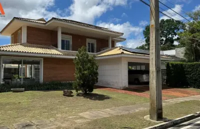 -cop 30 - casa de 2 pavimentos com 4 suítes + gabinete no condomínio água cristal! -área privativa: 950m². -03 vagas de garagem.