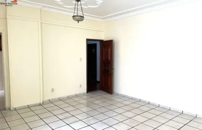 Apartamento com 2 quartos no bairro do marco. área privativa de 120m² - 3° andar. 01 vaga de garagem.