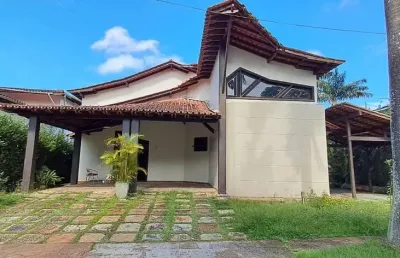 Casa térrea com 4 suítes no condomínio greenville 1! área privativa de 262m².