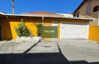 Propriedade com 2 casas: conforto e versatilidade em ambiente tranquilo