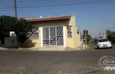 Casa com 3 quartos à venda na Vila Nove de Julho, Bauru 