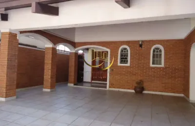 Imperdível casa à venda em americana-sp, na vila frezzarim: 4 quartos, 2 suítes, 3 salas, 3 banheiros, 4 vagas de garagem, 410m²!