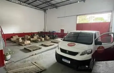 Terreno 204m2 com amplo galp&atilde;o e mezanino de 85m2 - centro, vila velha - es
