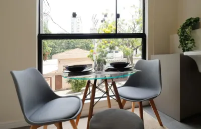 Lindo studio mobiliado, prédio com elevador, na vila clementino