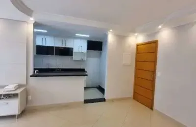 Lindo apartamento para venda possui 80 metros quadrados com 3 quartos e 2 vagas .