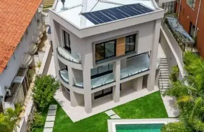 Casa para venda no coração de alphaville, possui 640 metros com 4 lindas suites