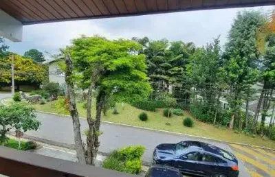 Oportunidade casa de condomínio para venda tem 269 metros com 4 quartos piscina e churrasqueira.