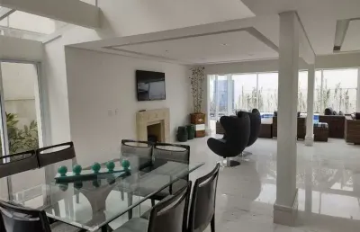 Oportunidade no coração de alphaville maravilhosa mansão. 4 suites x 610 metros . mobiliada.