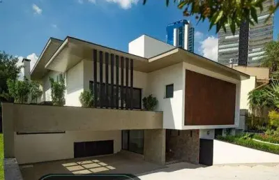 Maravilhosa casa residencial 2 ótima localização. 595 metros. leia a descrição abaixo: