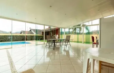 Casa no residencial melville para venda ou locação, com 445 m2 e 4 quartos.