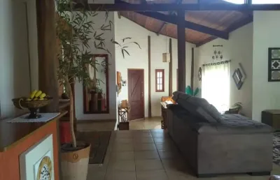 Casa com 3 quartos à venda na Rua José Dal Farra, 1, Chácara Floresta, Botucatu