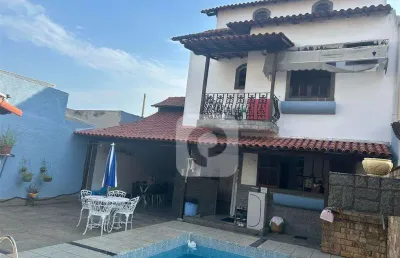 Casa em condomínio fechado 324m² 3 quartos 1 suíte piscina churrasqueira a venda