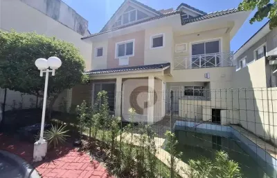 Casa 4 suítes piscina condomínio fechado à venda recreio dos bandeirantes portaria 24h