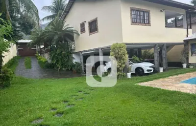 Casa alto padrão 351m² terreno 600m² 3 quartos 1 suíte com closet hidromassagem 4 vagas a venda