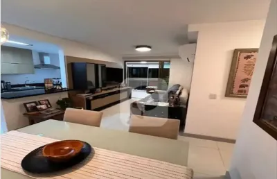 Belíssimo apartamento, com 02 quartos e vaga coberta na garagem.