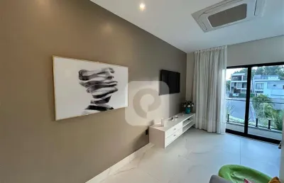 Casa triplex de alto padrao condominio bio barra recreio