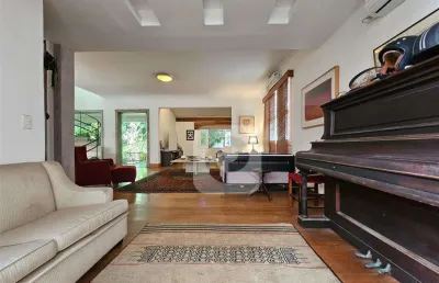 Casa à venda 4 quartos, 2 suítes, 669m2 humaitá rio de janeiro