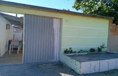 Casa com 1 dormitório à venda, 90 m² por r$ 100.000 - itatiquara - araruama/rj