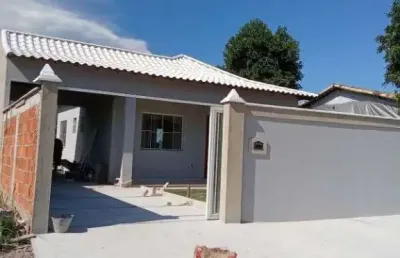 Casa com 2 quartos à venda na Rua das Papoulas, 402, Bacaxá, Saquarema